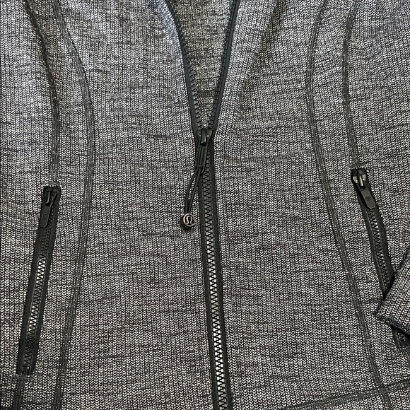 Lululemon define size 8 - Picture 4 of 6